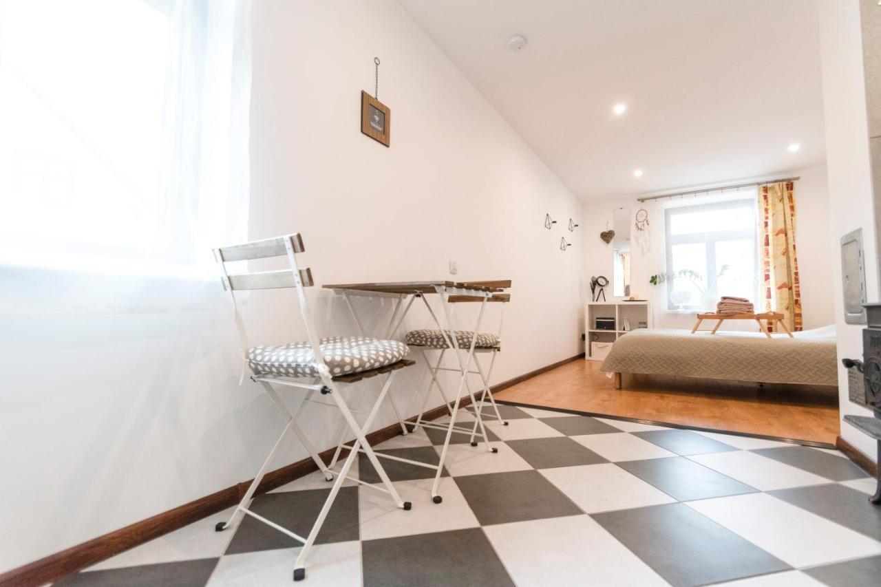 Appartement Napoleona Apartamenti à Kuldīga Extérieur photo